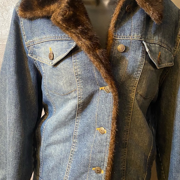 Wilsons Leather Maxima Faux Fur Lined Jean Jacket - Picture 6 of 16